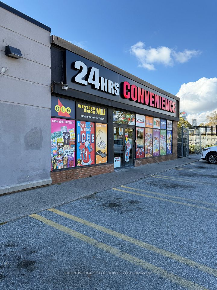 3154 Hurontario Street, Mississauga, ON L5B 1N9