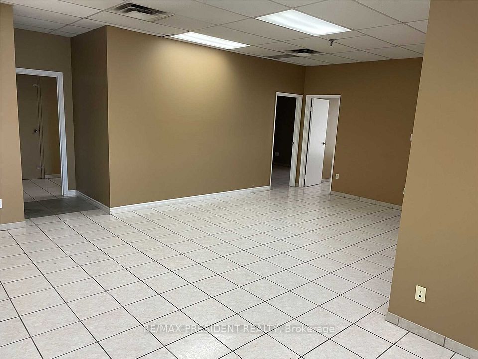 7175 Tranmere Drive 1C, Mississauga, ON L5S 1N4