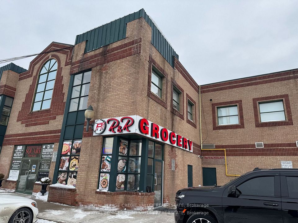 1965 Britannia Road W, Mississauga, ON L5M 4Y4