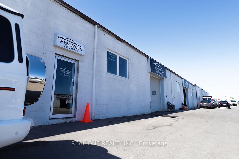 3455 Wolfedale Road 5&6, Mississauga, ON L5C 1V8