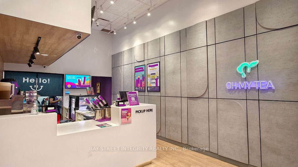 515 Lakeshore Road E 107, Mississauga, ON L5G 1H9