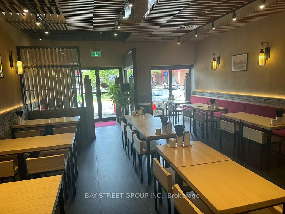 888 Dundas Street E D2-B, Mississauga, ON L4Y 4G6