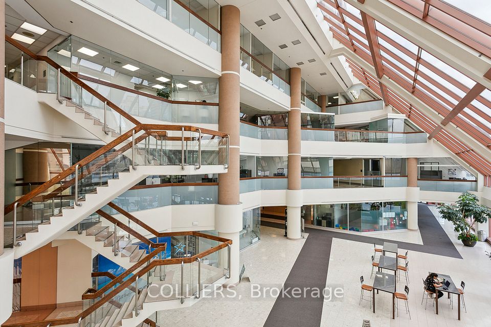 90 Burnhamthorpe Road W 1201, Mississauga, ON L5B 3C3