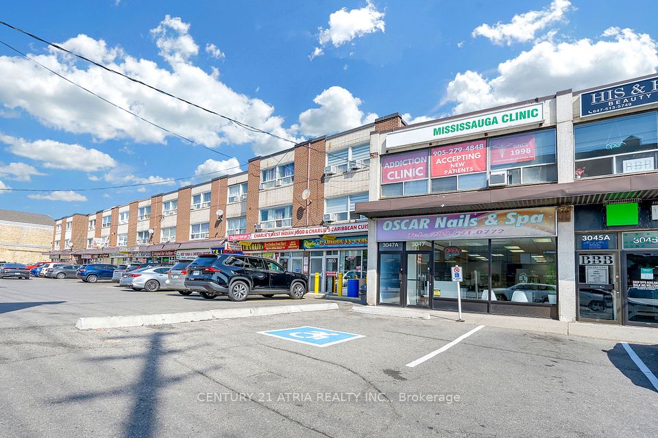 3047 Hurontario Street, Mississauga, ON L5A 2G9