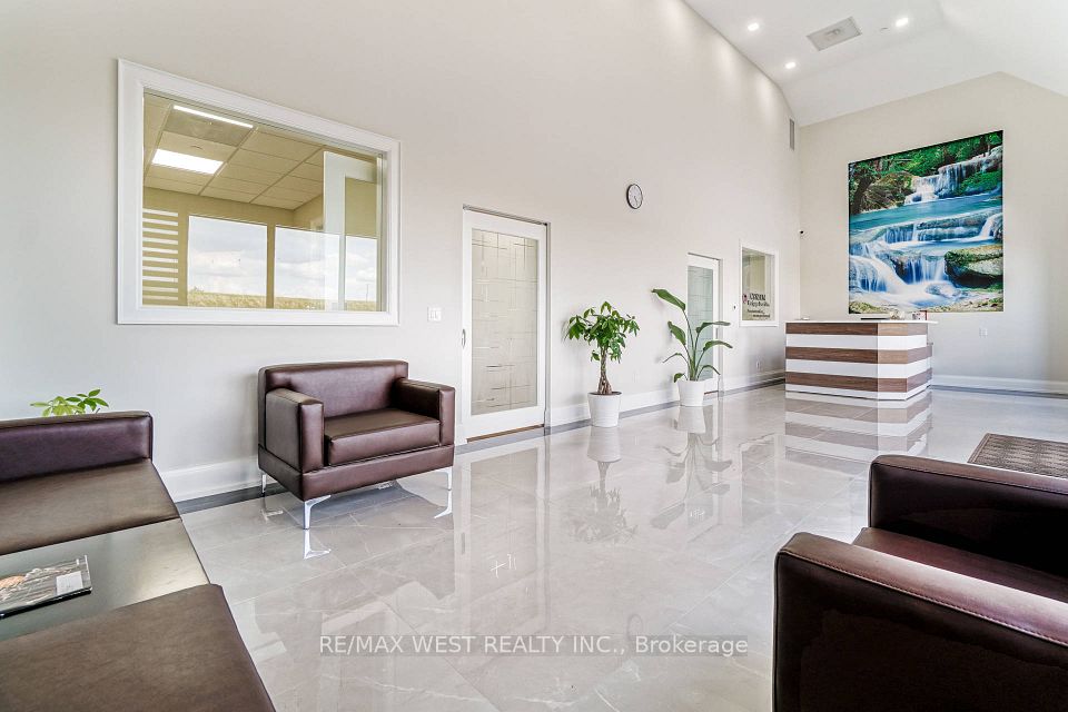 7956 Torbram Road 20 (13), Brampton, ON L6T 5A2