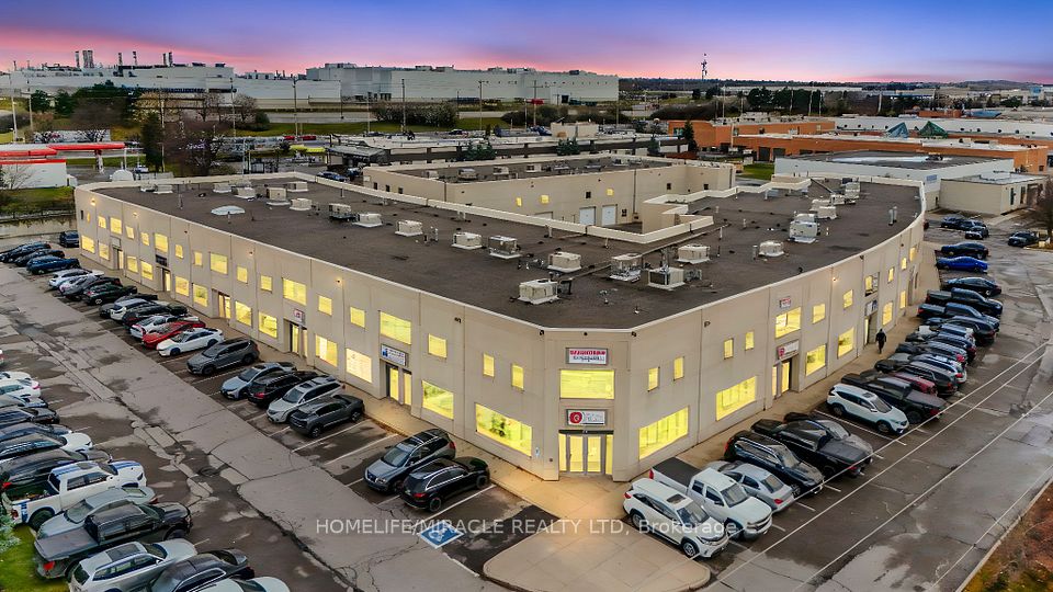 2 Automatic Drive 112 {Upper Floor}, Brampton, ON L6S 6K8