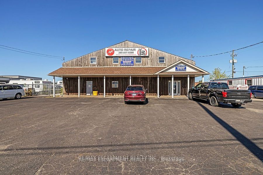 53 Steeles Avenue E, Milton, ON L9T 1X9