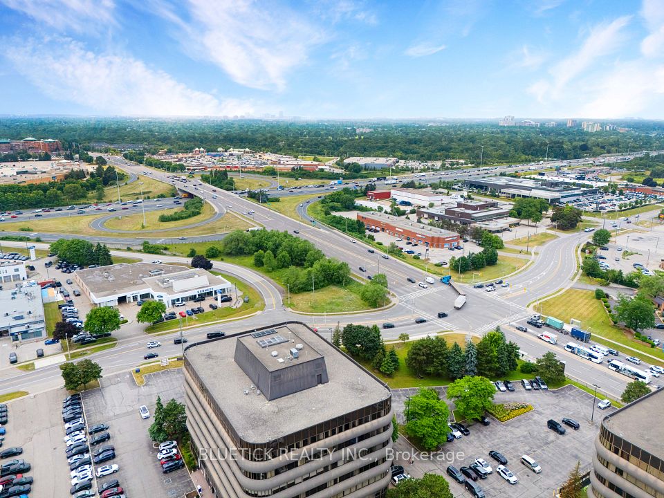 710 Dorval Drive 600-1, Oakville, ON L6K 3V7