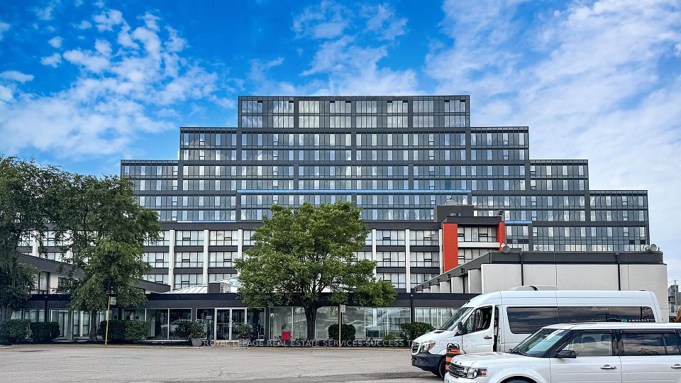 600 Dixon Road 301, Toronto W09, ON M9W 1J1