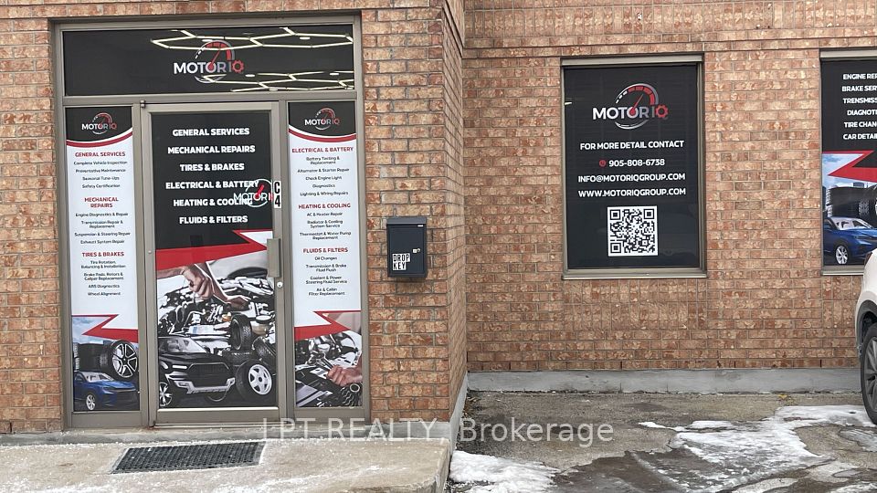 1115 Crestlawn Drive C-4, Mississauga, ON L4W 1A7