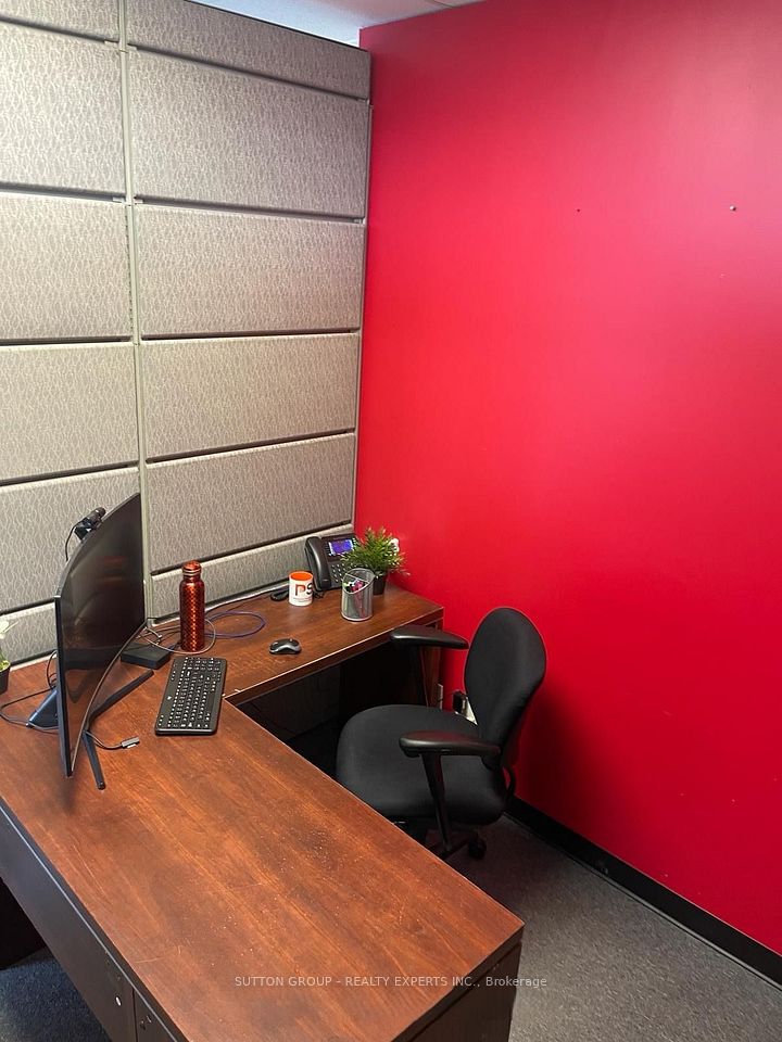 60 Gillingham Drive 400 Room - 5, Brampton, ON L6X 0Z9