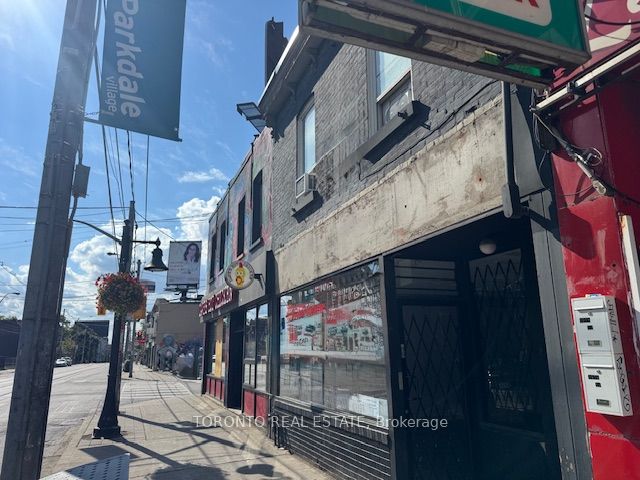 1580 Queen Street W, Toronto W01, ON M6R 1A6