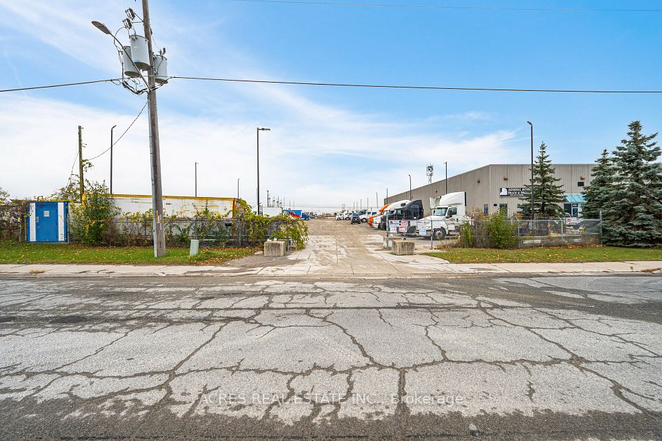 1185 Cardiff Boulevard, Mississauga, ON L5S 1P8