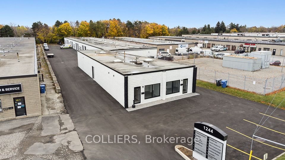 1244 Speers Road 12, Oakville, ON L6L 2X4