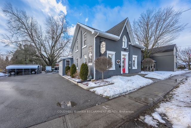 28 Main Street N, Halton Hills, ON L7J 1W1