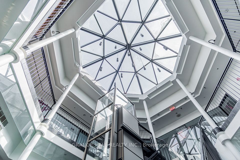 1649 Dufferin Street 204, Toronto W03, ON M6H 4H5