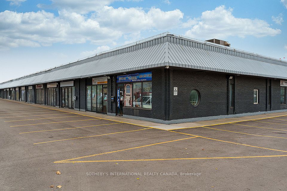 289 Rutherford Road 13, Brampton, ON L6W 3R9