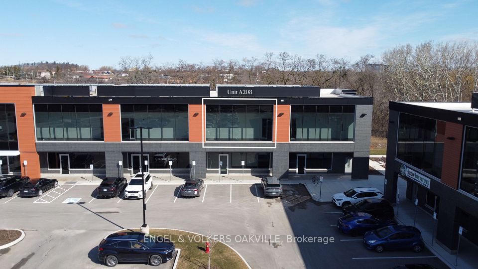 1939 IRONOAK Way A208, Oakville, ON L6H 0N1