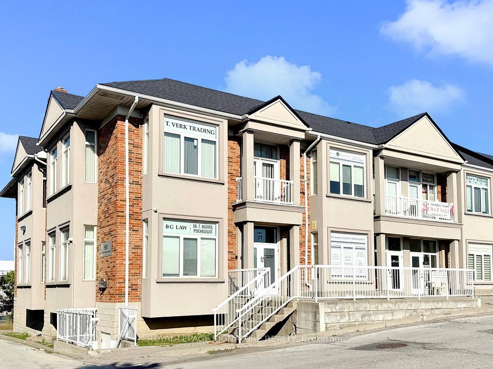 951 Wilson Avenue 21L, Toronto W05, ON M3K 2A7