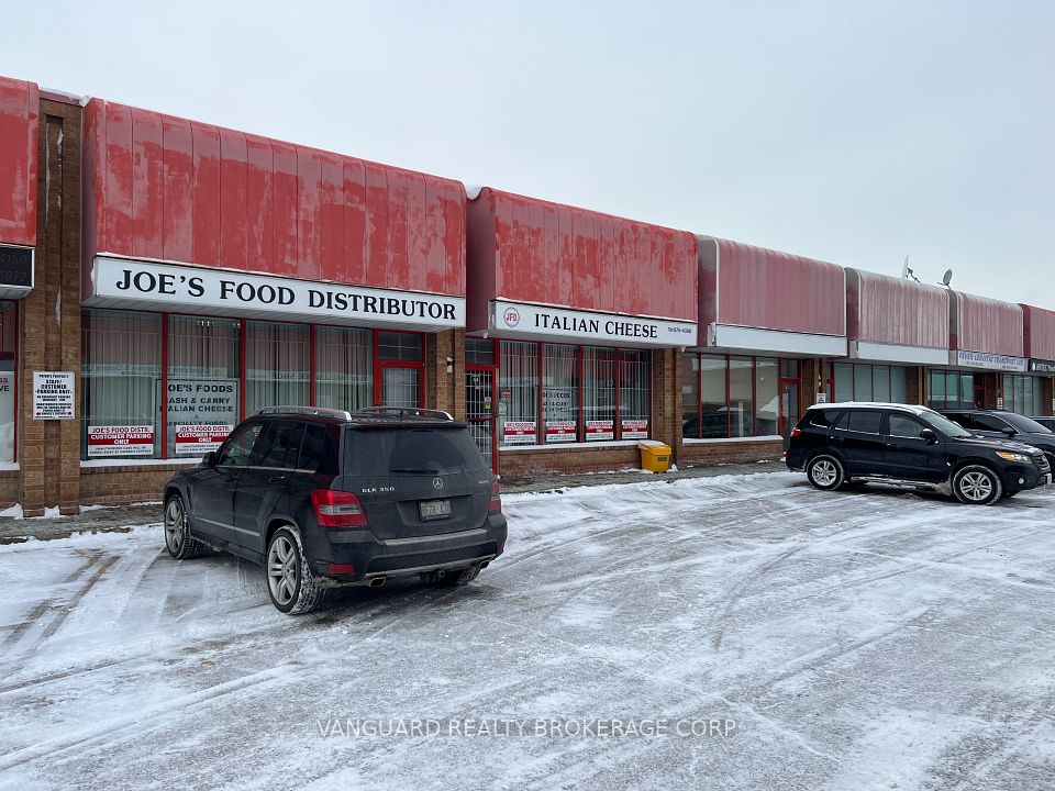 24 Steinway Boulevard 45 & 46, Toronto W10, ON M9W 6T8