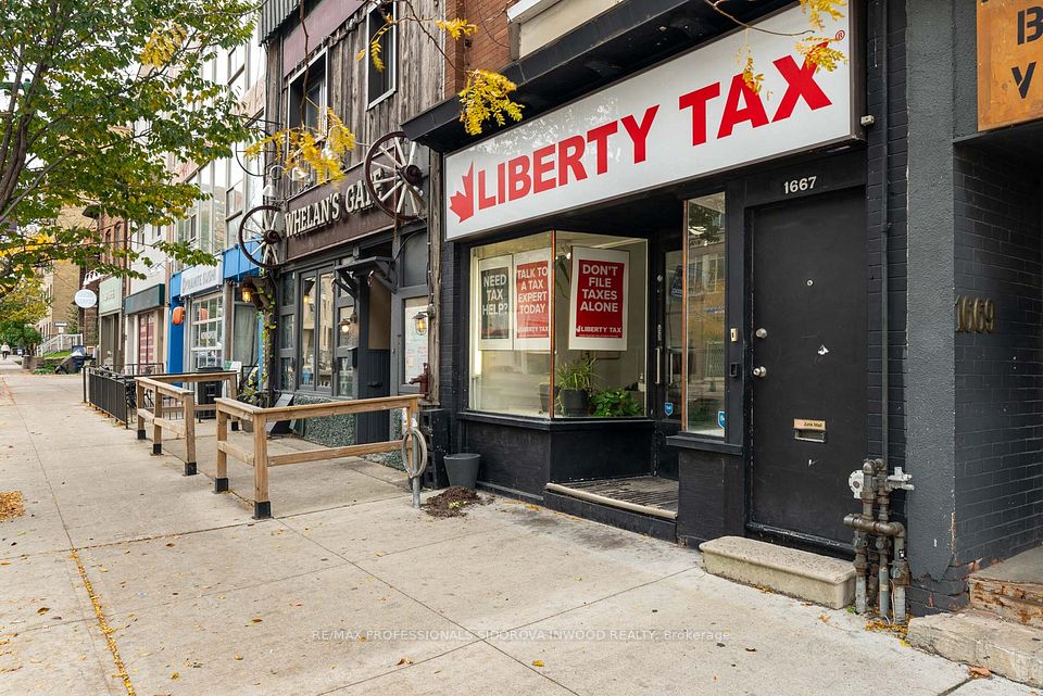1665 Bloor Street W, Toronto W01, ON M6P 1A6