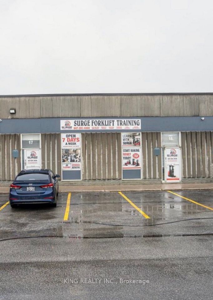 67 Westmore Drive 13, Toronto W10, ON M9V 3Y6