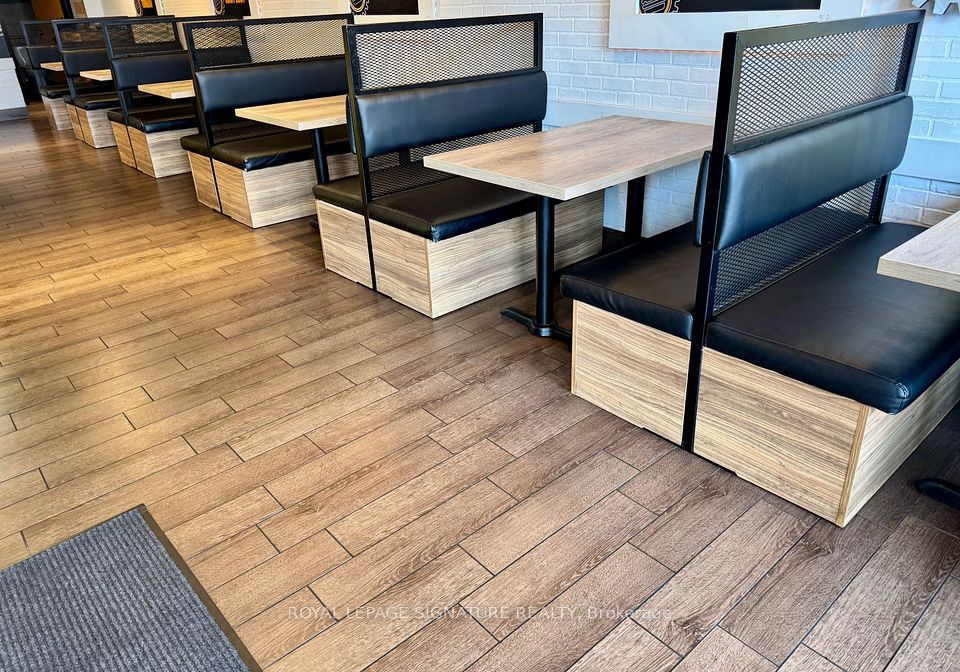 511 Maple Grove Drive 16, Oakville, ON L6J 6X8