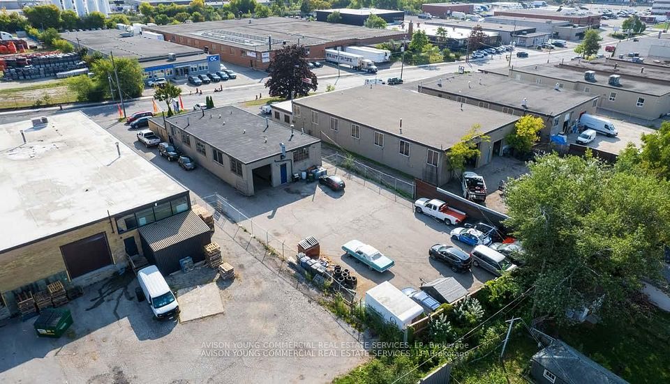 54 Rivalda Road, Toronto W05, ON M9M 2M3