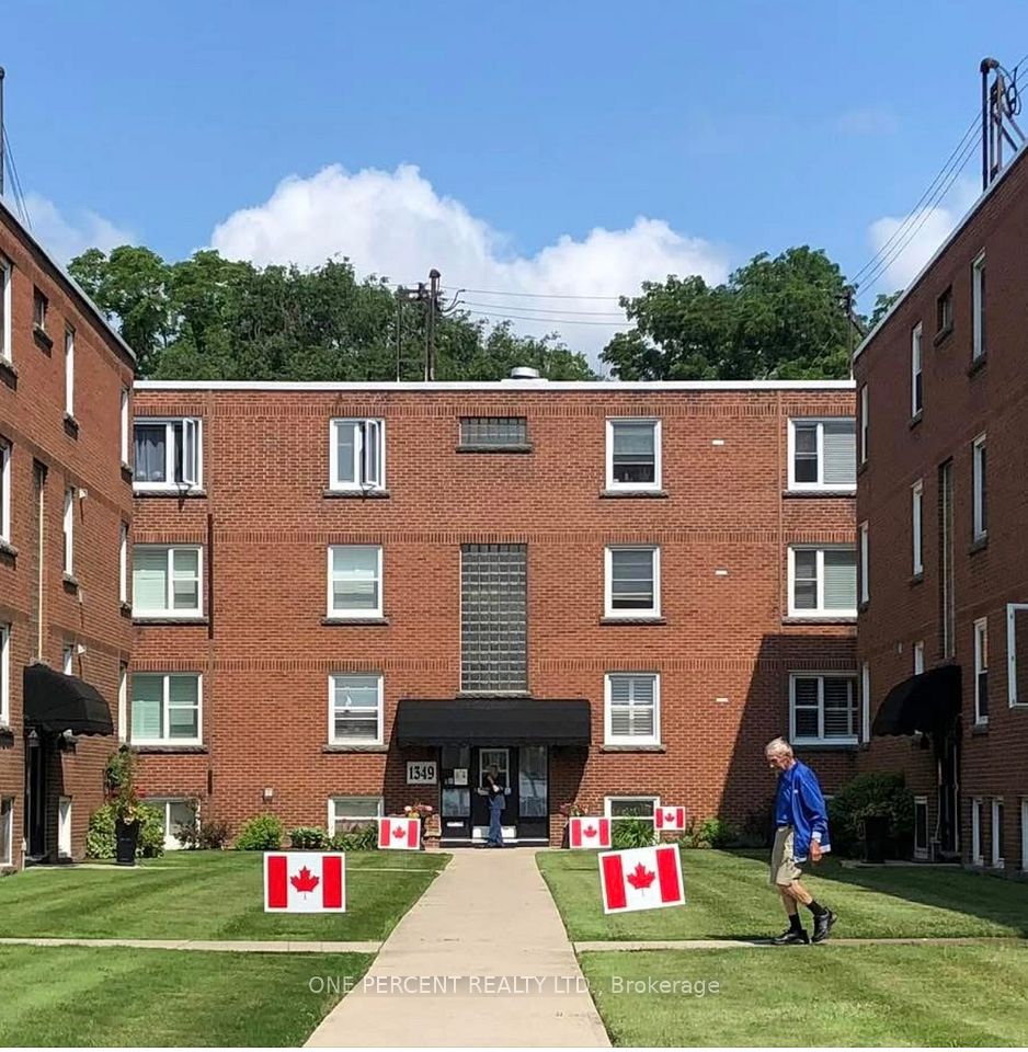 1351 Lakeshore Road 16, Burlington, ON L7S 1B1 at 1351 Lakeshore Road 16, Burlington, ON L7S 1B1, Burlington, ON, L7S 1B1