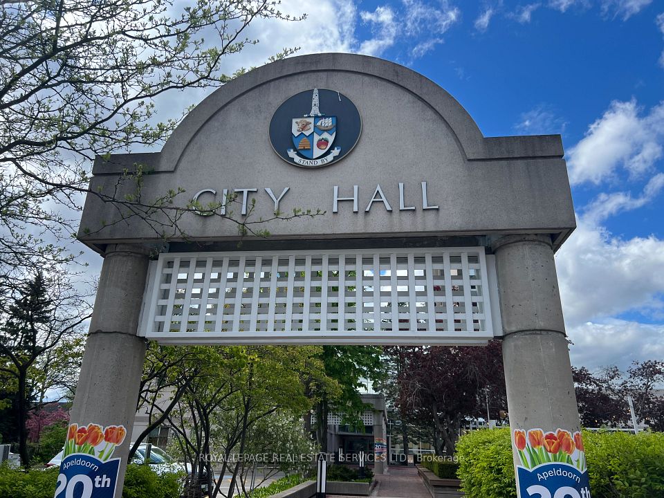 1441 Elgin Street 117, Burlington, ON L7S 1E6