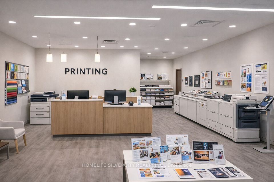 530 Speers Road 27, Oakville, ON L6K 2G3