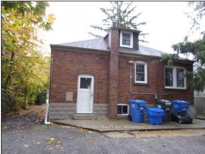 324 Lakeshore Road E, Mississauga, ON L5G 1H4