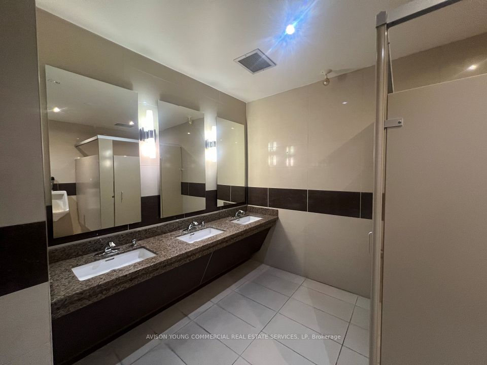 1450 Meyerside Drive 401/415, Mississauga, ON L5T 2N5