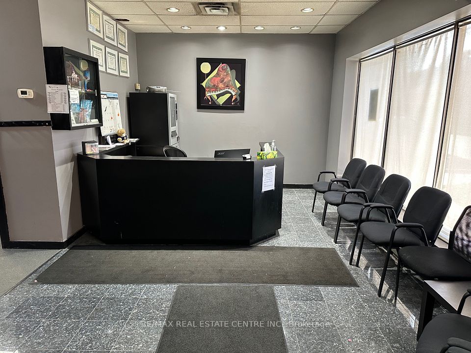 75 Rosedale Avenue W 13, Brampton, ON L6X 4H4