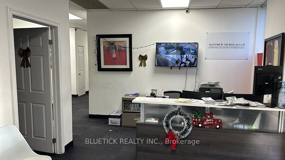 53 Bakersfield Street Grd Flr, Toronto W05, ON M3J 1Z4