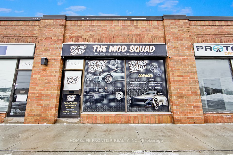 1077 Britannia Road E, Mississauga, ON L4W 3X1