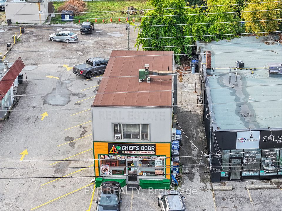 723 Lakeshore Road E, Mississauga, ON L5G 1J7