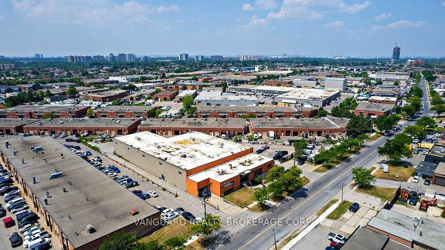 157 Toryork Drive, Toronto W05, ON M9L 1X9