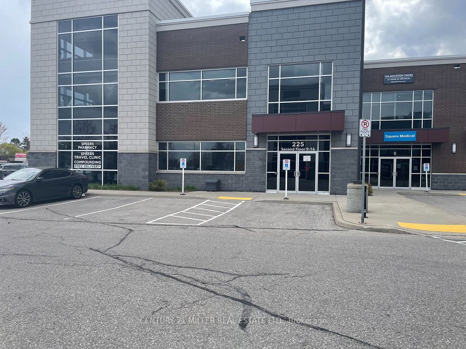 225 SPEERS Road 14, Oakville, ON L6K 0J4