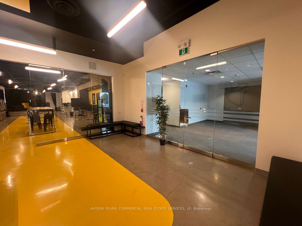 175 Galaxy Boulevard 202, Toronto W10, ON M9W 0C8