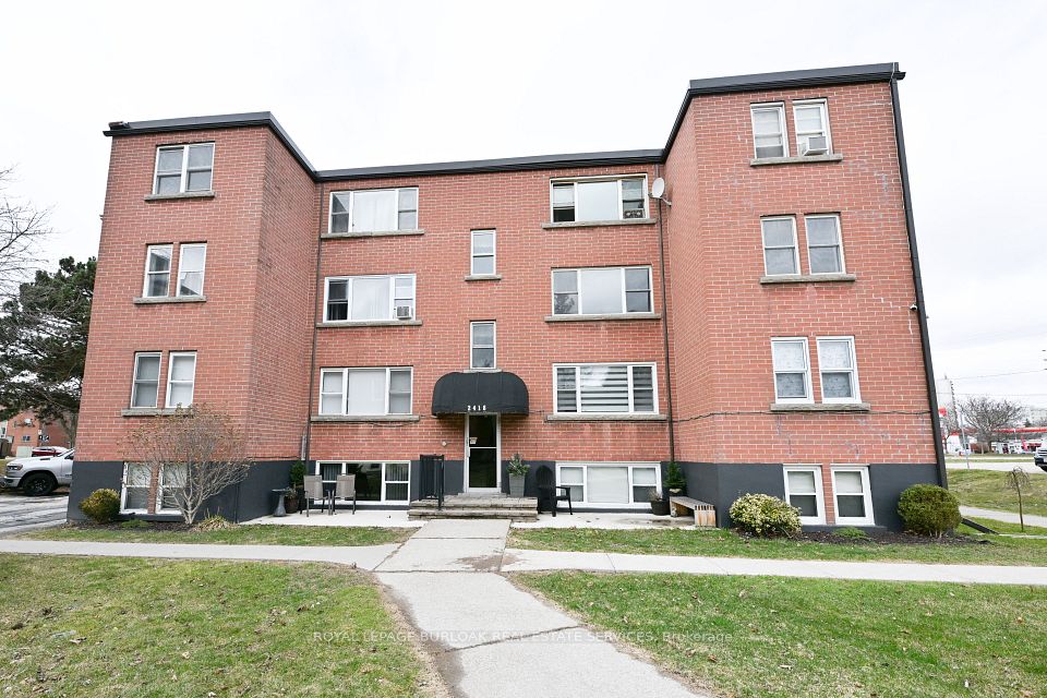 2418 New Street 11, Burlington, ON L7R 1J6 at 2418 New Street 11, Burlington, ON L7R 1J6, Burlington, ON, L7R 1J6