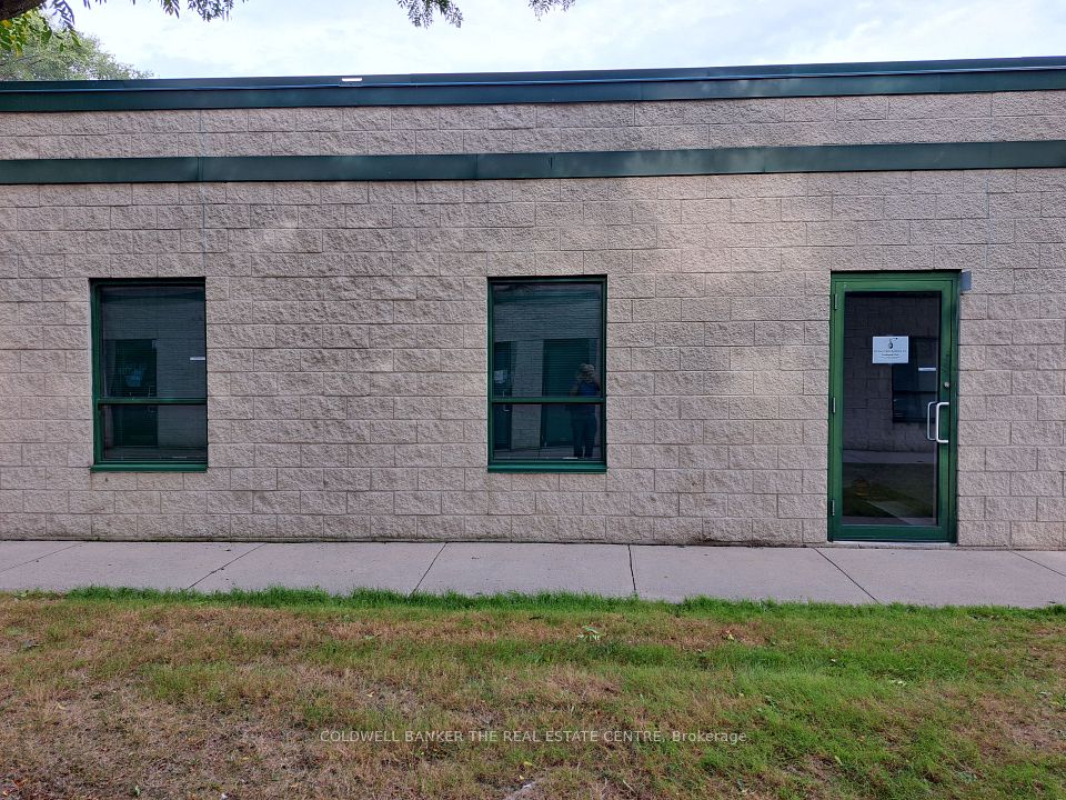 1050 Cooke Boulevard 2, Burlington, ON L7T 4A8