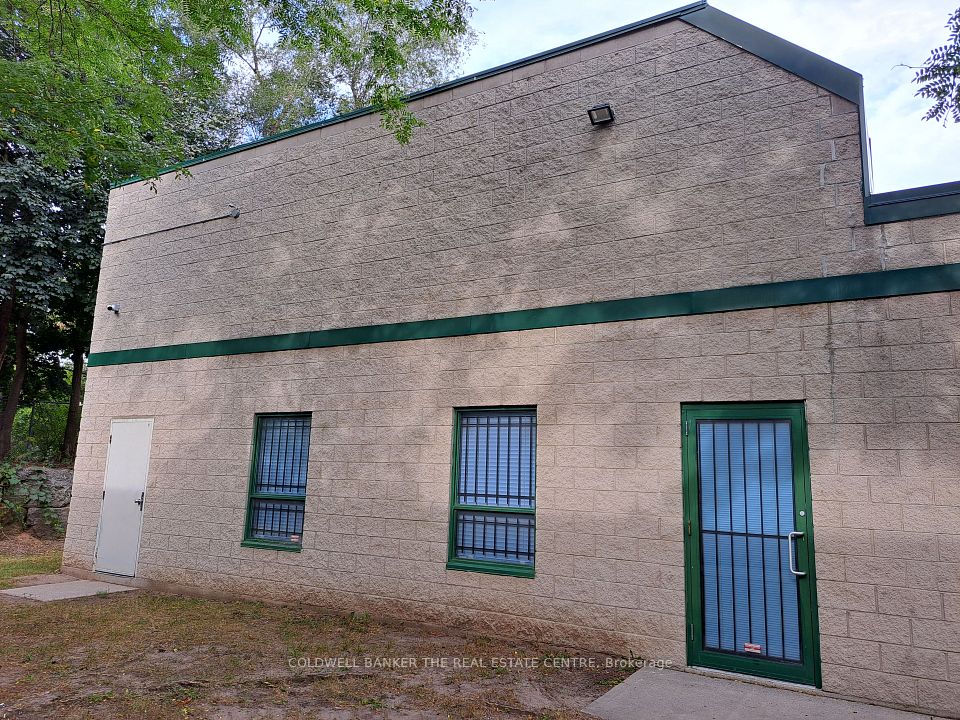 1050 Cooke Boulevard 4, Burlington, ON L7T 4A8