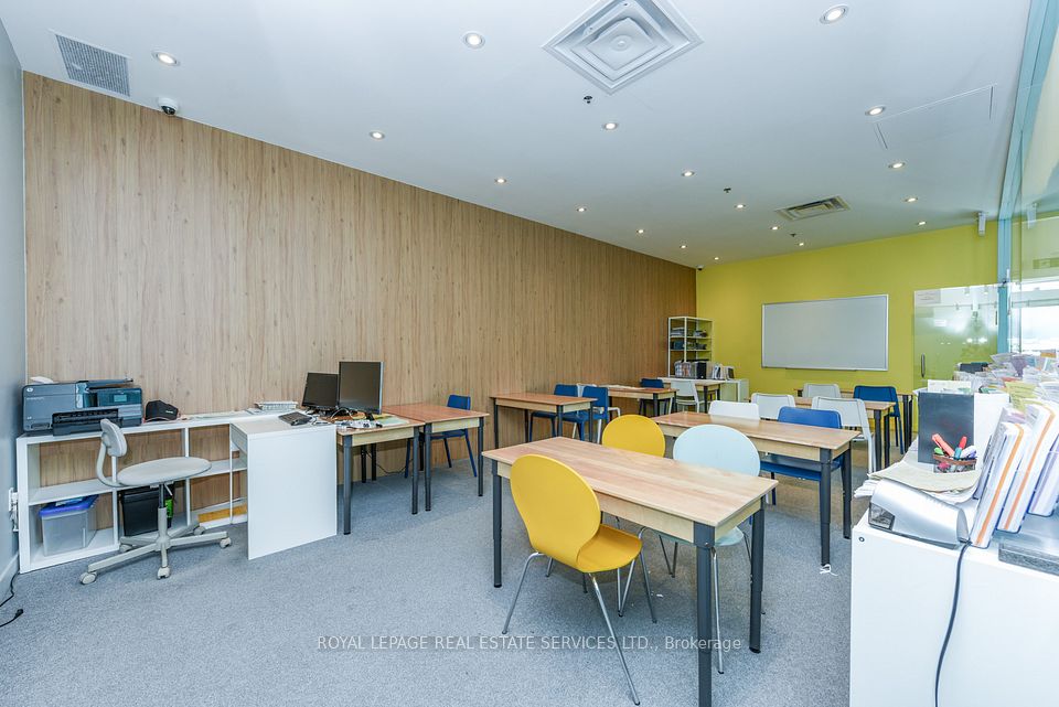 2275 Britannia Road W 5, Mississauga, ON L5M 2G6