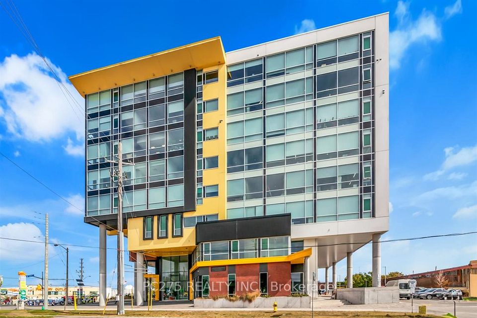 1275 FINCH Avenue W 303, Toronto W05, ON M3J 2G5