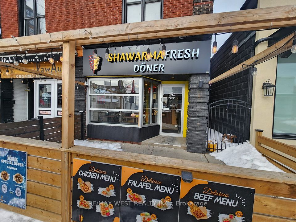 94 Lake Shore Road E B, Mississauga, ON L5G 1E3