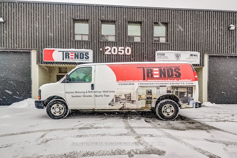 2050 Speers Road 1, Oakville, ON L6L 2X8