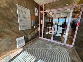 1018 Finch Avenue W 407, Toronto W05, ON M3J 3L5