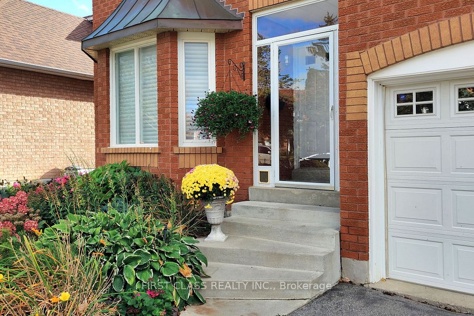 7 Kenpark Avenue, Brampton, ON L6Z 3P4 at 7 Kenpark Avenue, Brampton, ON L6Z 3P4, Brampton, ON, L6Z 3P4
