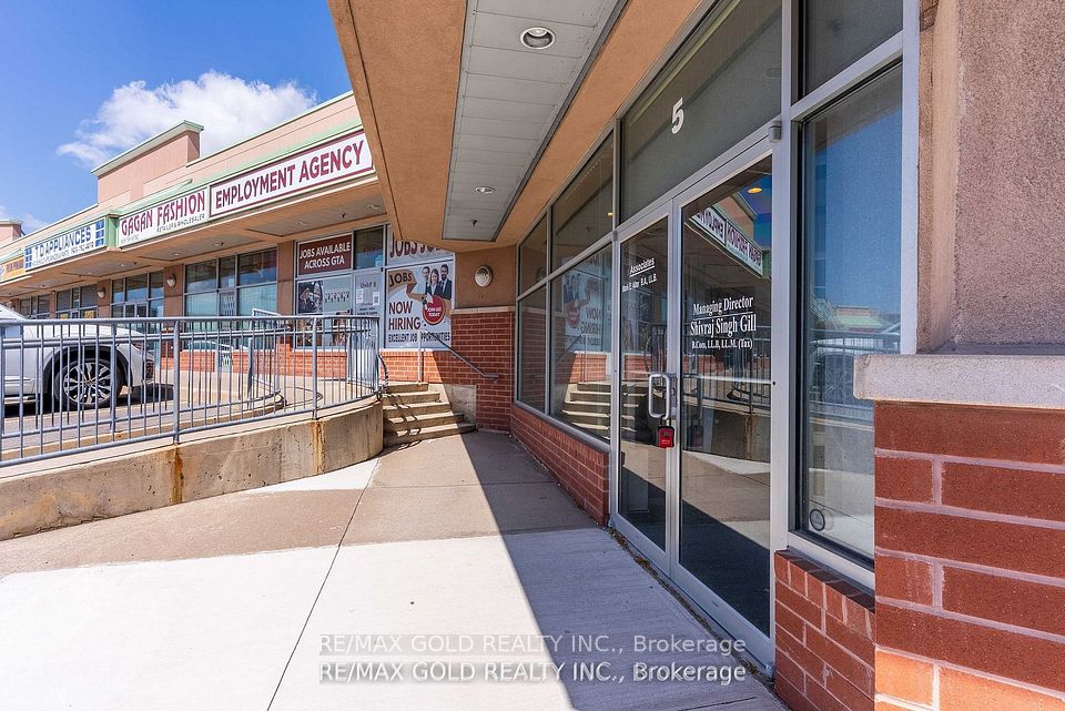 351 Parkhurst N/A 5, Brampton, ON L6T 0C2